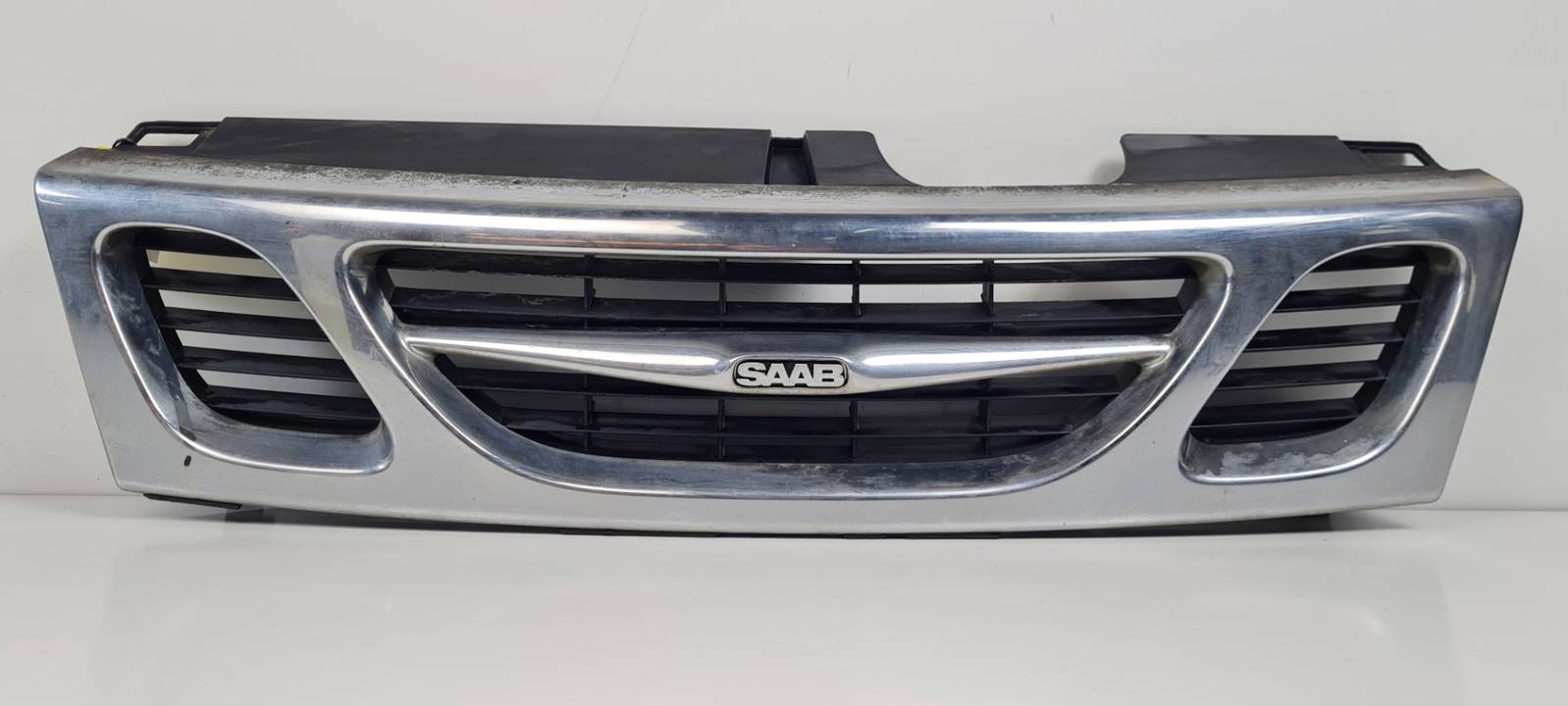 REJILLA DELANTERA 4677894 SAAB 9-3 SPORT SEDÁN (9440) (YS3F) Autodesguaces Alicante