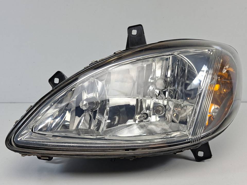 FARO IZQUIERDO 24670300 MERCEDES VITO (W639) COMBI 06.2003 -> Autodesguaces Alicante