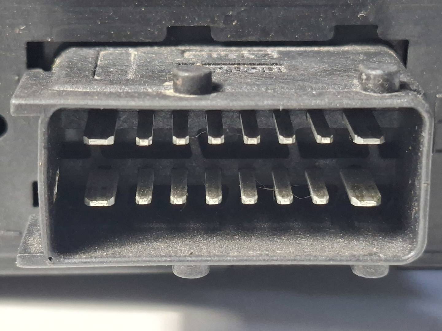 Foto 3 de Motor Elevalunas Delantero Izquierdo Peugeot 307 Break / SW (s1) (2002–2005)
