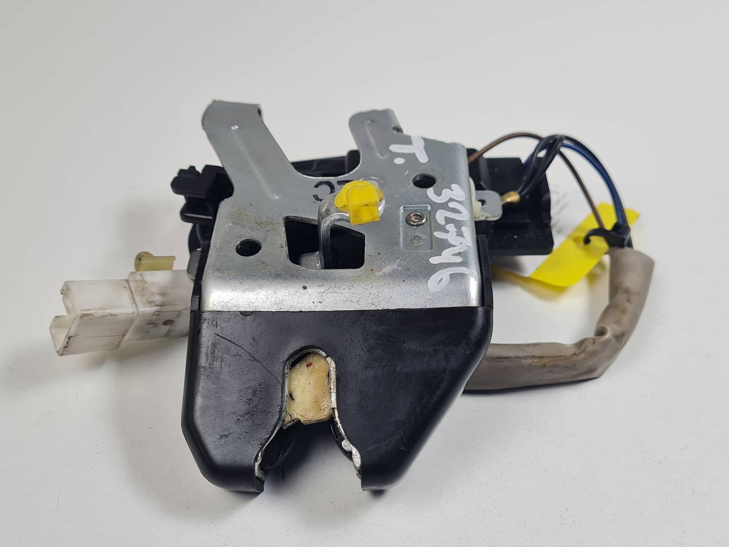 CERRADURA MALETERO / PORTON - CHEVROLET - AVEO