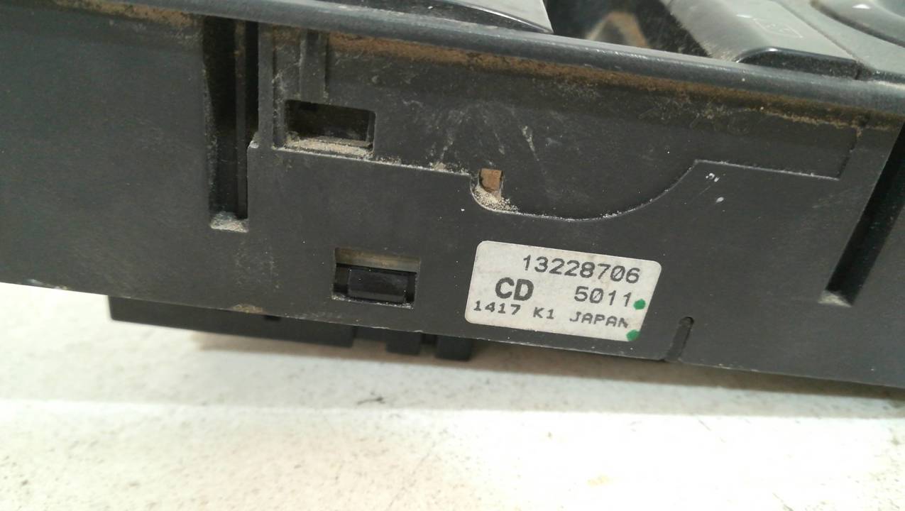 MANDO ELEVALUNAS DELANTERO IZQUIERDO