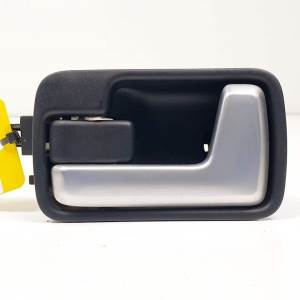 MANETA INTERIOR TRASERA IZQUIERDA FVC500135XXX LAND ROVER DISCOVERY 3 Autodesguaces Alicante