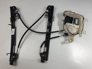 ELEVALUNAS DELANTERO IZQUIERDO 5P0837401AG SEAT ALTEA XL (5P5) Autodesguaces Alicante