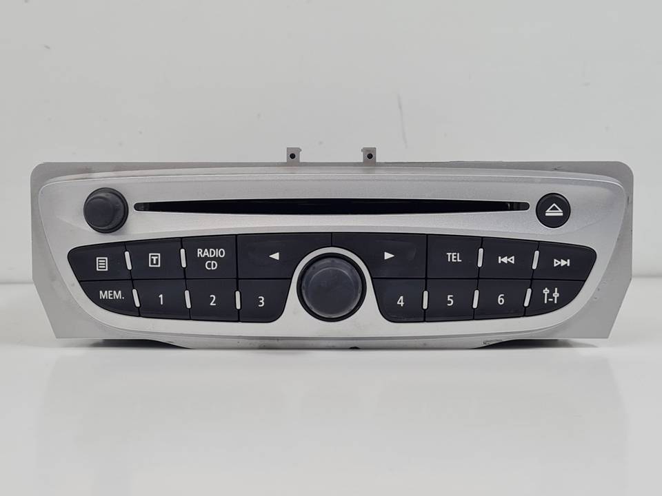 SISTEMA AUDIO / RADIO CD 281158389R RENAULT MEGANE III BERLINA 5P Autodesguaces Alicante