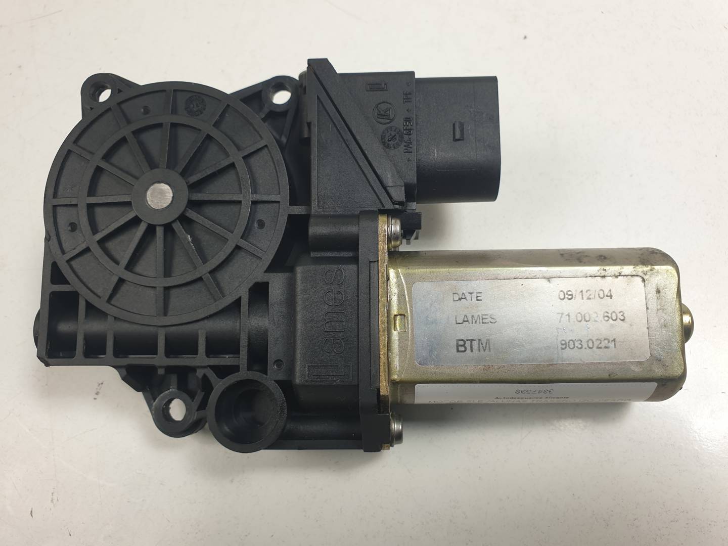 MOTOR ELEVALUNAS TRASERO IZQUIERDO - 71002603 - BMW - SERIE 3 BERLINA (E90)