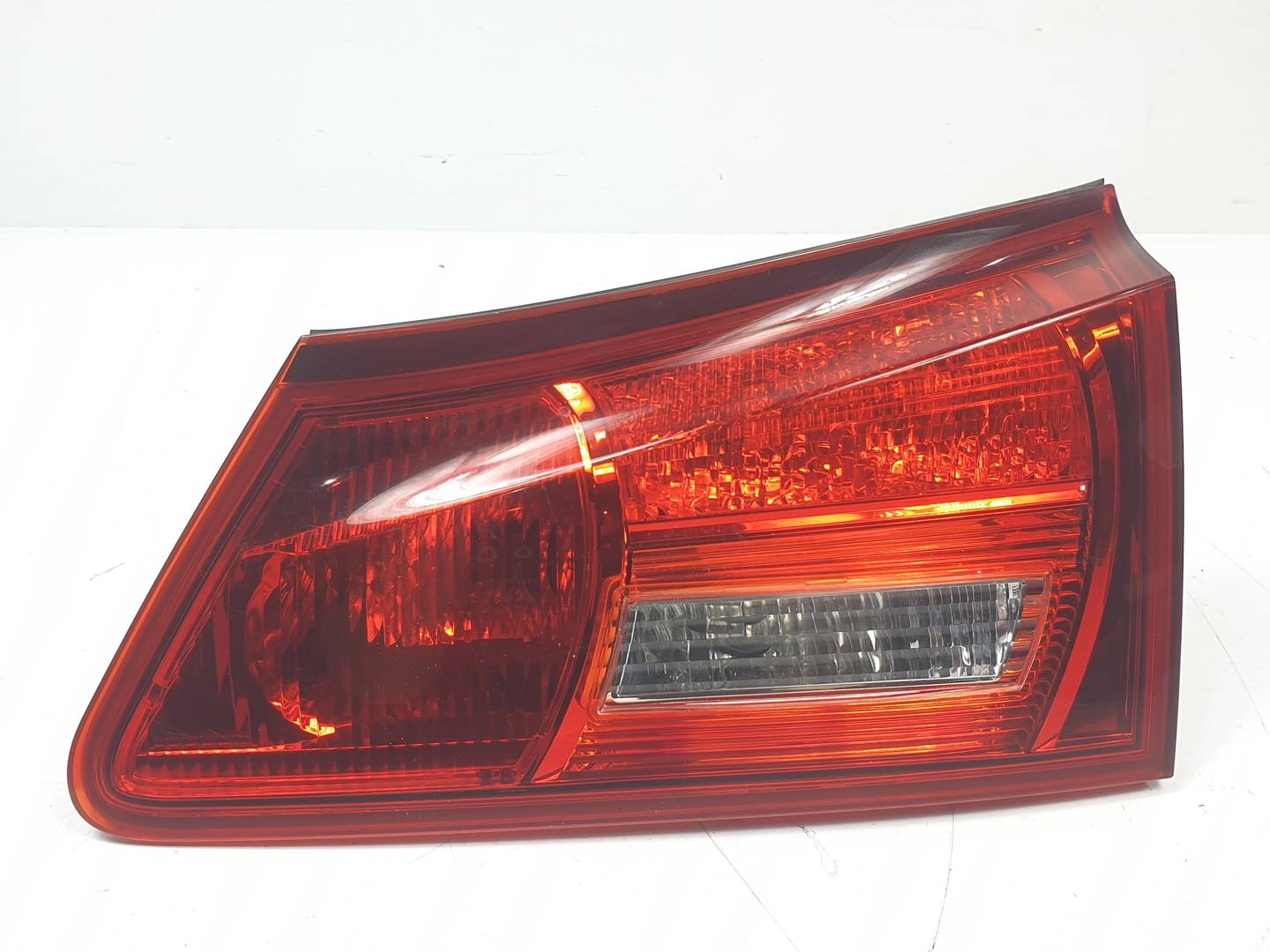 PILOTO TRASERO DERECHO INTERIOR - LEXUS - IS200 (DS2/IS2)