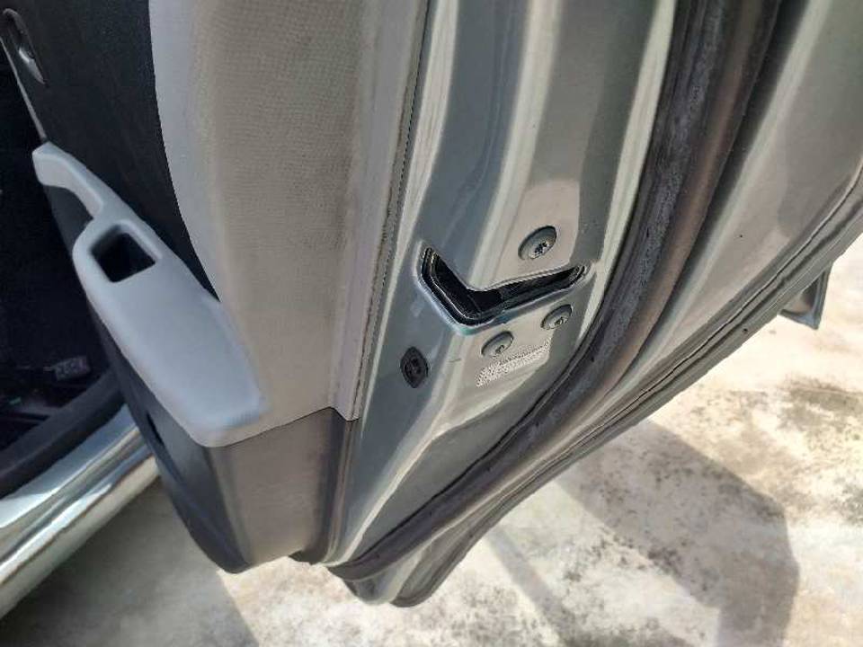 CERRADURA PUERTA TRASERA DERECHA