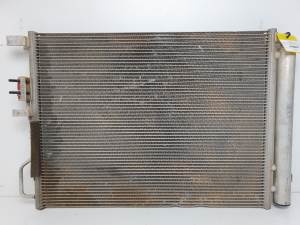 CONDENSADOR / RADIADOR AIRE ACONDICIONADO F200NFFBB0 KIA SPORTAGE (QL) Autodesguaces Alicante
