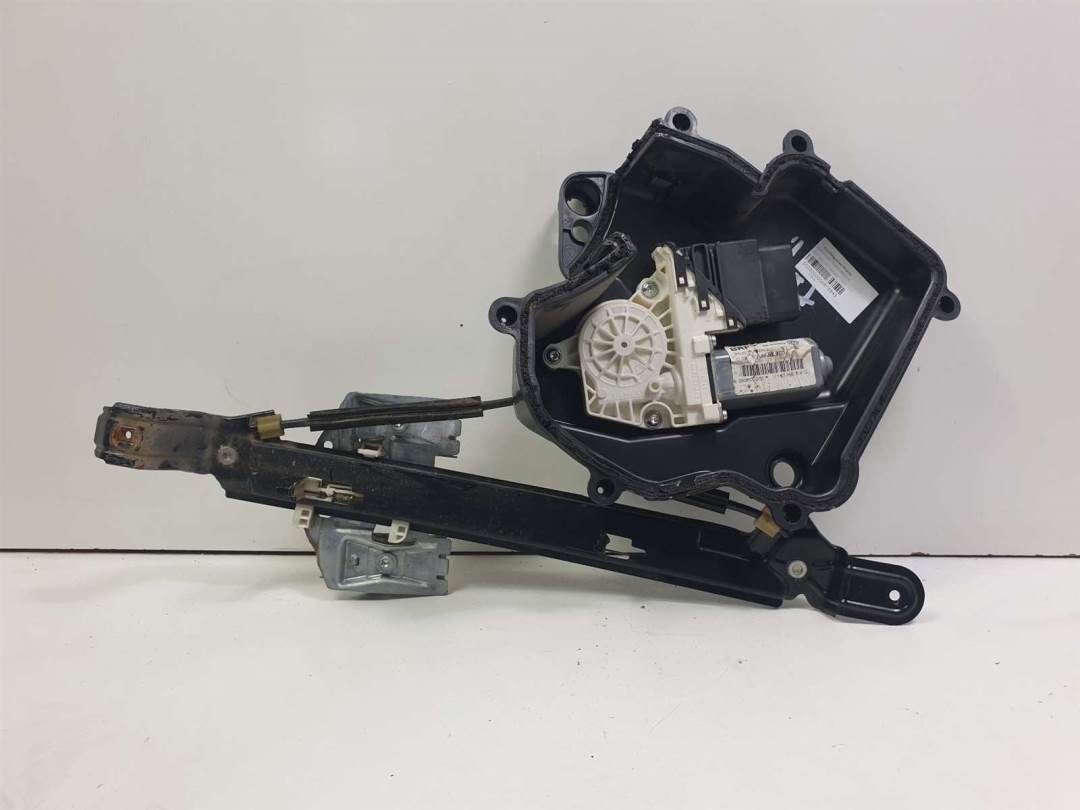 ELEVALUNAS TRASERO DERECHO - 1K0959704 - SEAT - LEON (1P1)