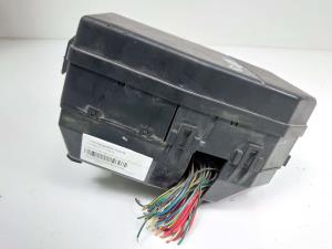 CAJA RELES / FUSIBLES 1S7T14A142AA FORD MONDEO BERLINA (GE) Autodesguaces Alicante