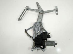 ELEVALUNAS DELANTERO DERECHO 0130821769 OPEL ZAFIRA A Autodesguaces Alicante