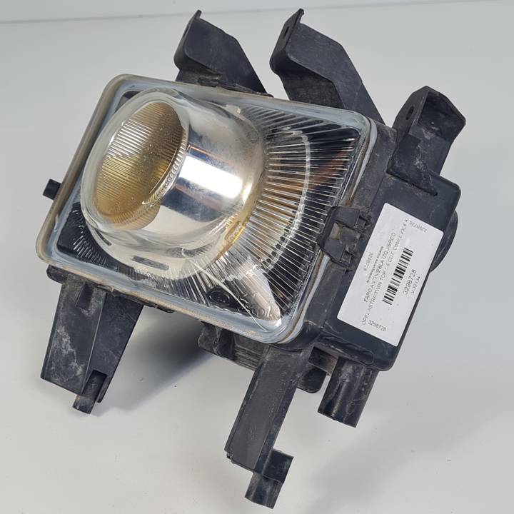FARO ANTINIEBLA IZQUIERDO