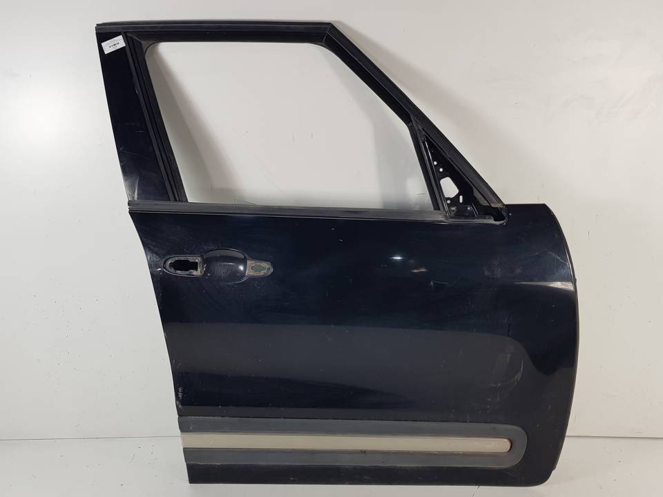 PUERTA DELANTERA DERECHA FIAT 500L Autodesguaces Alicante