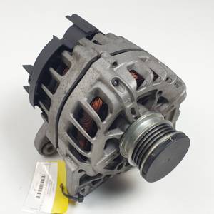 ALTERNADOR 231007582R DACIA SANDERO Autodesguaces Alicante