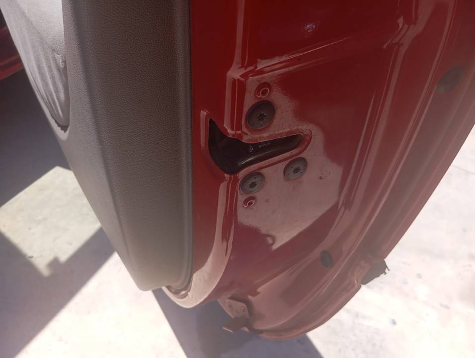 CERRADURA PUERTA DELANTERA DERECHA