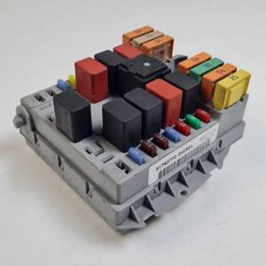 CAJA RELES / FUSIBLES 51763772 FIAT DOBLO Autodesguaces Alicante