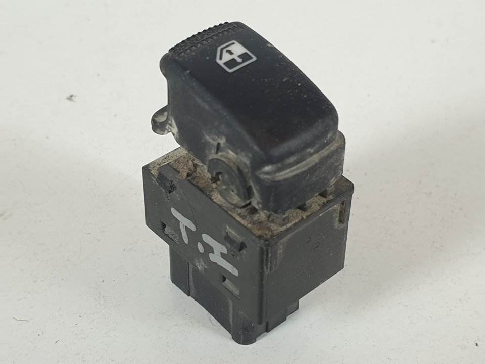 MANDO ELEVALUNAS TRASERO IZQUIERDO - KIA - SORENTO