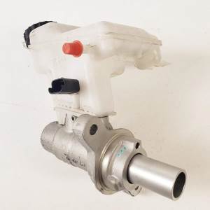 BOMBA FRENO 0204821216 OPEL GRANDLAND X Autodesguaces Alicante