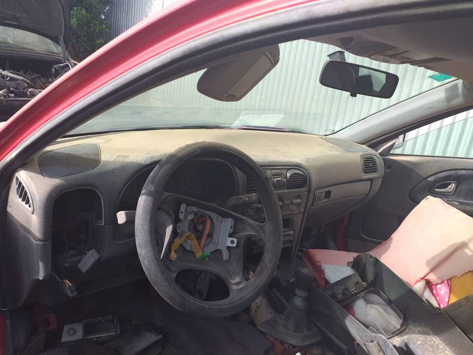 Imagen del vehículo VOLVO V40 FAMILIAR