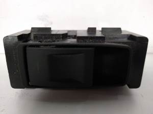 MANDO ELEVALUNAS TRASERO DERECHO P04602345AG JEEP GR. CHEROKEE (WH) Autodesguaces Alicante