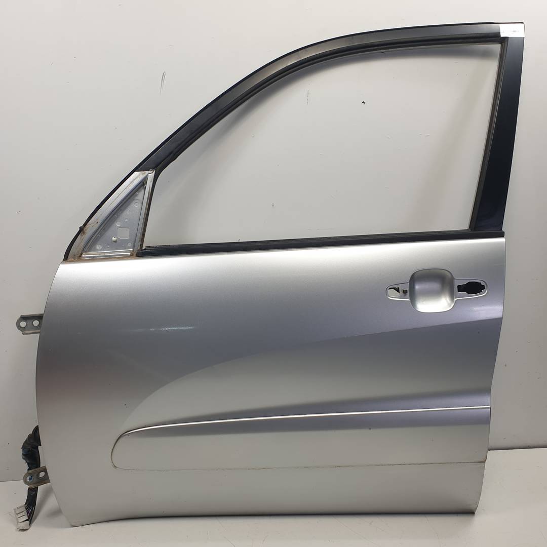 PUERTA DELANTERA IZQUIERDA - TOYOTA - RAV 4 (A2)