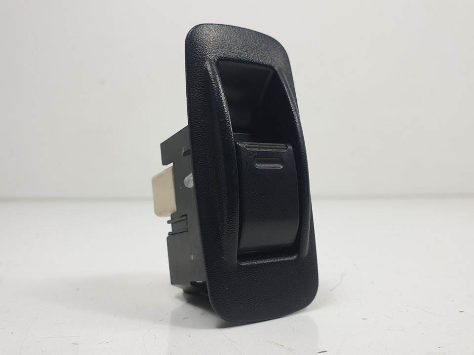 MANDO ELEVALUNAS TRASERO DERECHO - TOYOTA - HILUX (KDN)
