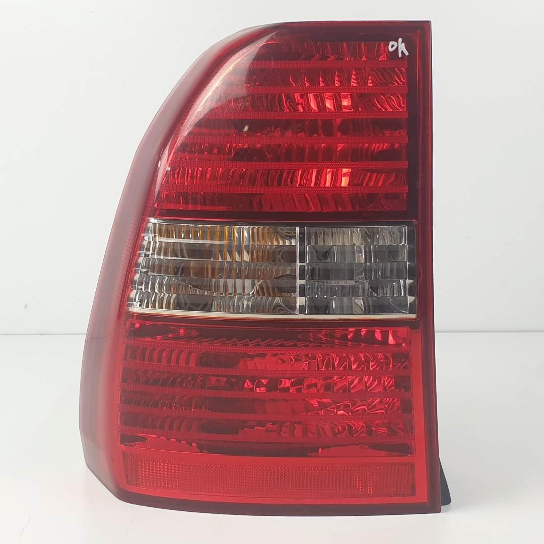 PILOTO TRASERO IZQUIERDO - 924011F0 - KIA - SPORTAGE (JE,KM)