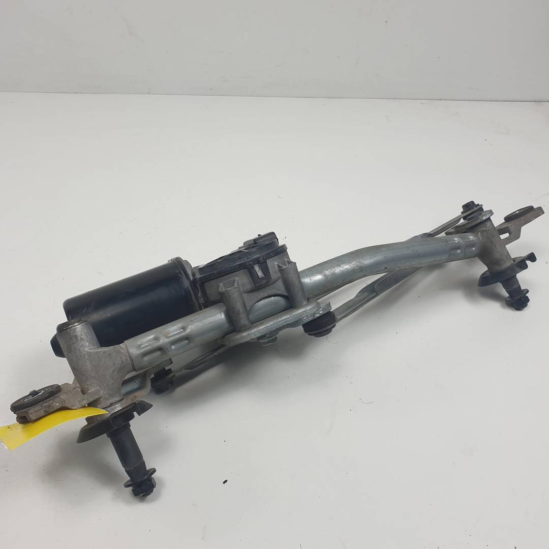Moteur d’essuie-glace avant - KIA - CEE'D (JD)