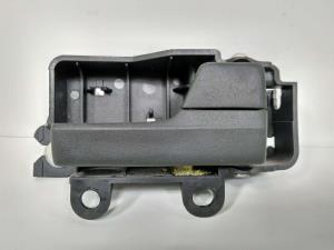 MANETA INTERIOR TRASERA DERECHA 8M51R22600 FORD FOCUS TURNIER (CB4) Autodesguaces Alicante