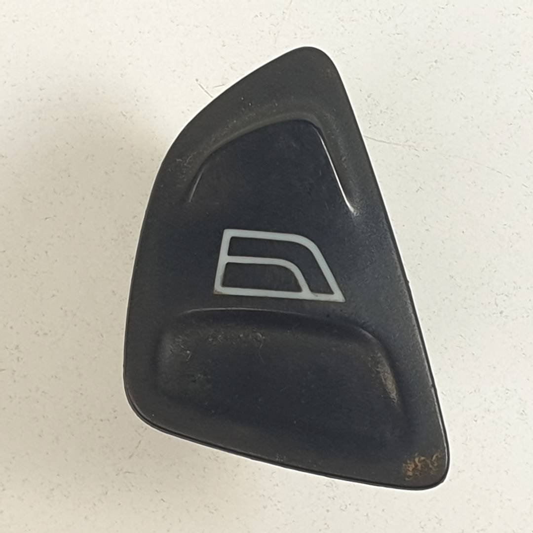 MANDO ELEVALUNAS DELANTERO DERECHO - E30583 - FORD - KA (CCU)