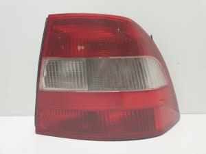 PILOTO TRASERO DERECHO 37360751 OPEL VECTRA B BERLINA Autodesguaces Alicante