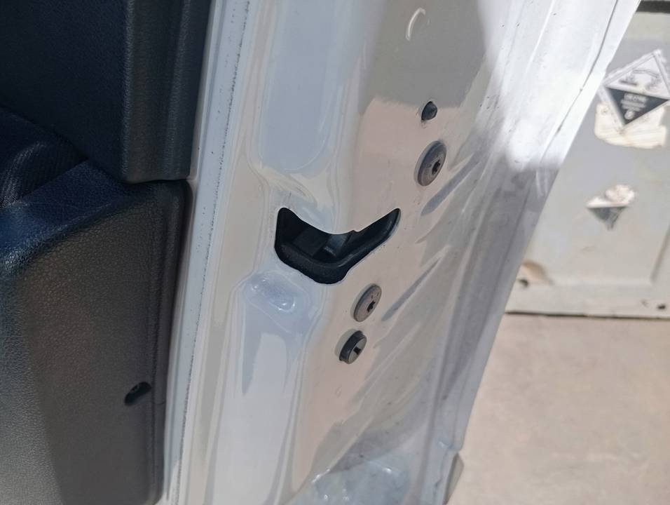 CERRADURA PUERTA DELANTERA DERECHA