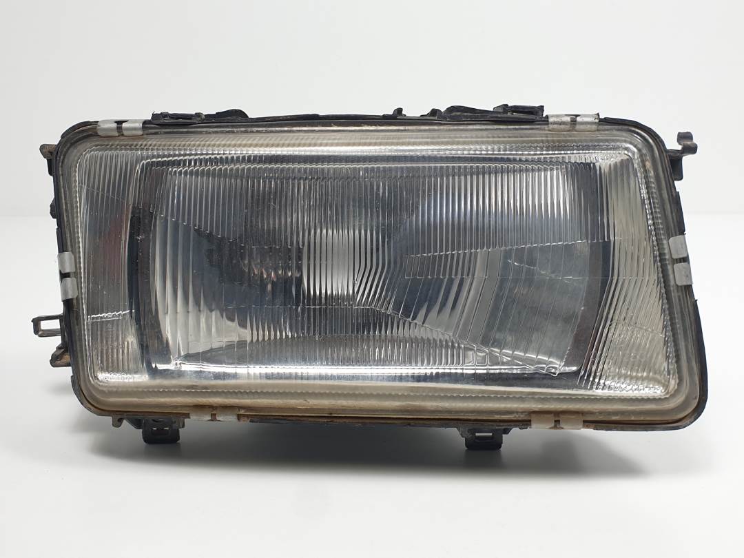 FARO DERECHO - 084411107R - AUDI - 80/90 (893)