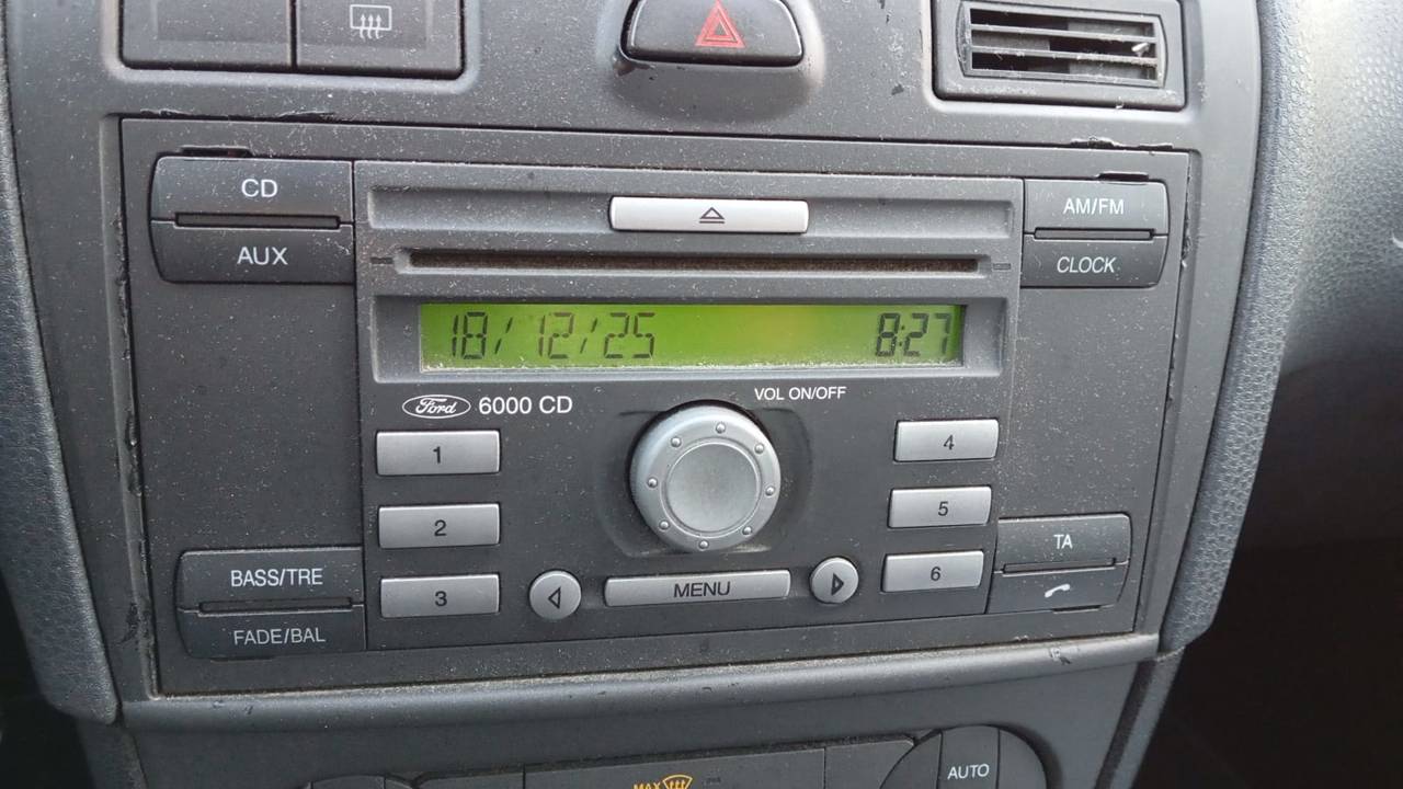 SISTEMA AUDIO / RADIO CD