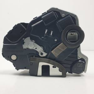 CERRADURA PUERTA DELANTERA DERECHA A046693 TOYOTA LAND CRUISER (J15) Autodesguaces Alicante