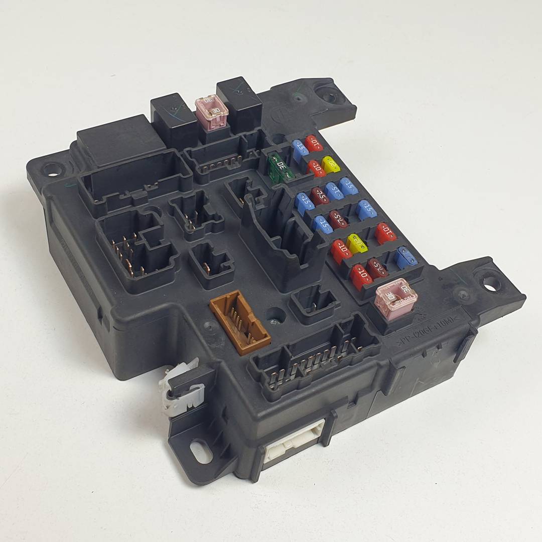 CAJA RELES / FUSIBLES - 8637A319 - CITROEN - C-CROSSER