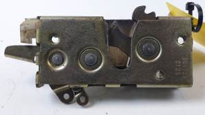 CERRADURA PUERTA DELANTERA IZQUIERDA 9017200135 VOLKSWAGEN LT CAJA CERRADA / COMBI (MOD. 1997) Autodesguaces A