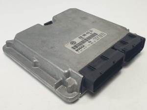 CENTRALITA MOTOR UCE 0281010176 VOLKSWAGEN PASSAT BERLINA (3B2) Autodesguaces Alicante