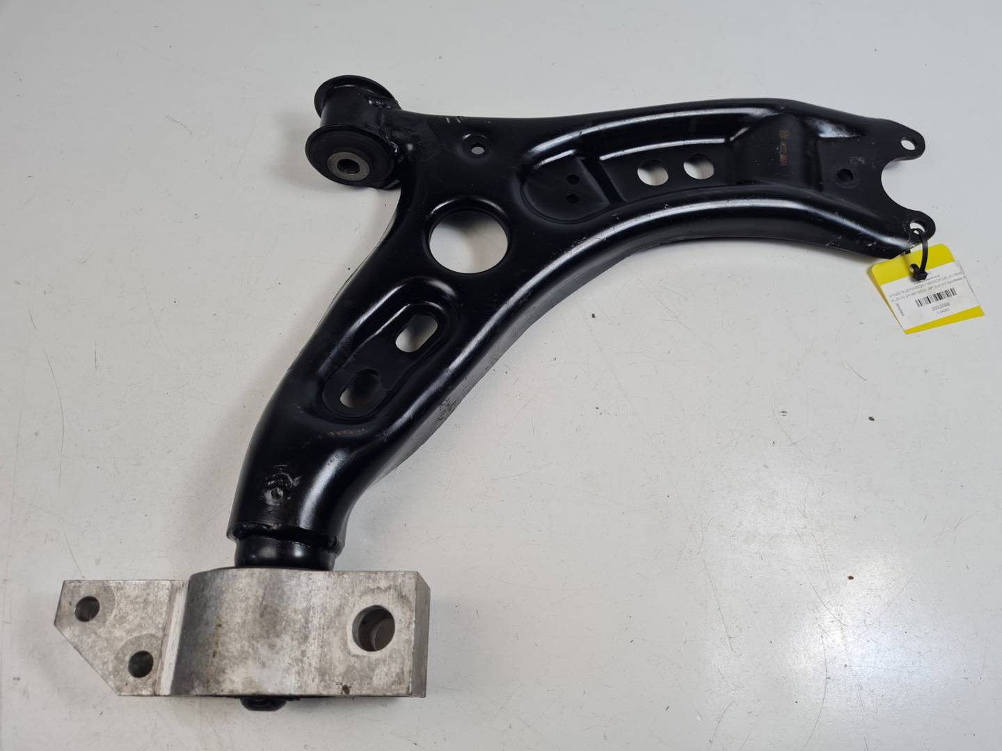 BRAZO SUSPENSION INFERIOR DELANTERO DERECHO - AUDI - A3 SPORTBACK (8P)