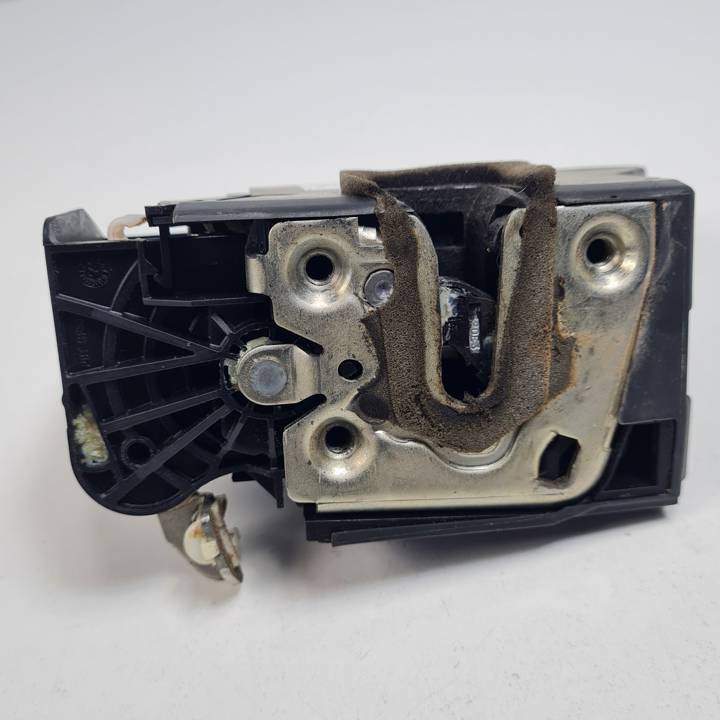 CERRADURA PUERTA DELANTERA DERECHA 805028269RA DACIA SANDERO III Autodesguaces Alicante