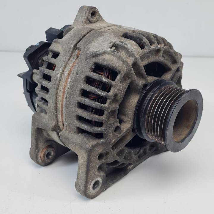 ALTERNADOR 8200660025A RENAULT MEGANE III BERLINA 5P Autodesguaces Alicante