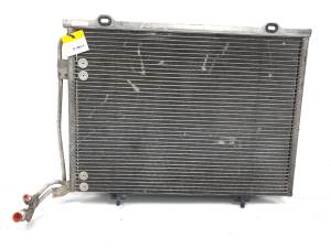 CONDENSADOR / RADIADOR AIRE ACONDICIONADO MERCEDES CLASE C (W202) BERLINA Autodesguaces Alicante