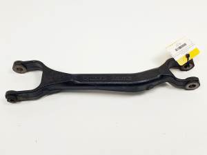 BRAZO SUSPENSION SUPERIOR TRASERO DERECHO 8630783 VOLVO XC90 Autodesguaces Alicante