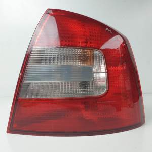PILOTO TRASERO DERECHO 1Z5945096B SKODA OCTAVIA BERLINA (1Z3) Autodesguaces Alicante