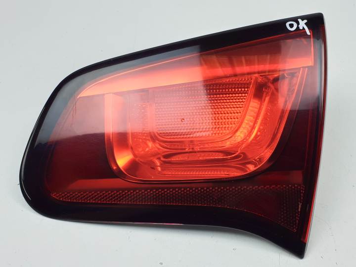PILOTO TRASERO DERECHO INTERIOR 9685225480 CITROEN C3 Autodesguaces Alicante
