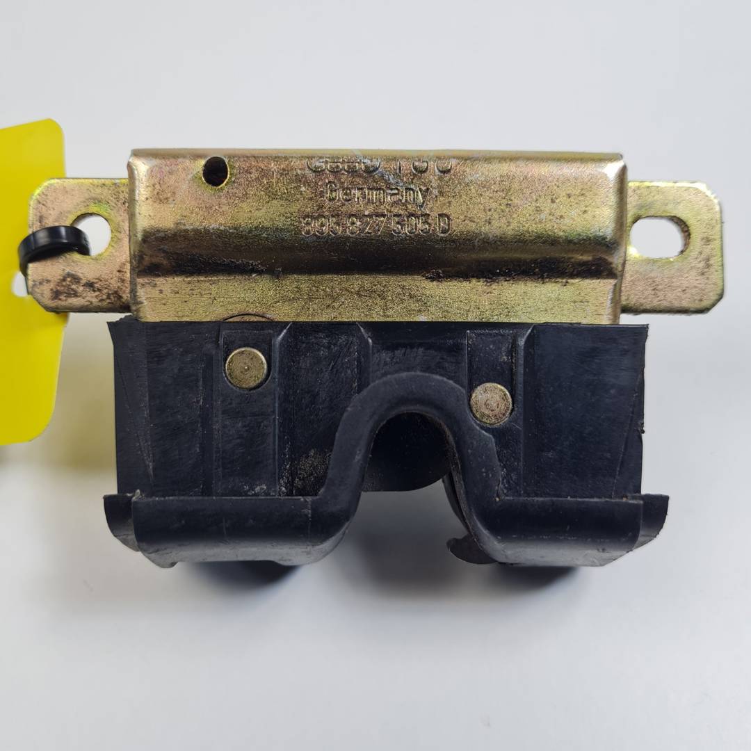 CERRADURA MALETERO / PORTON - 895827505D - AUDI - COUPE (8B/B3)