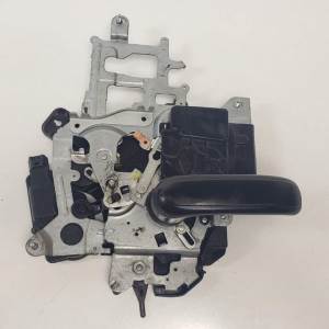 MANETA INTERIOR TRASERA IZQUIERDA KIA CARNIVAL Autodesguaces Alicante