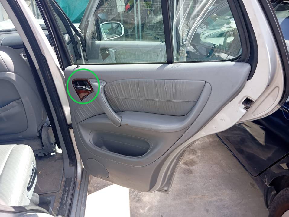 MANETA INTERIOR TRASERA DERECHA