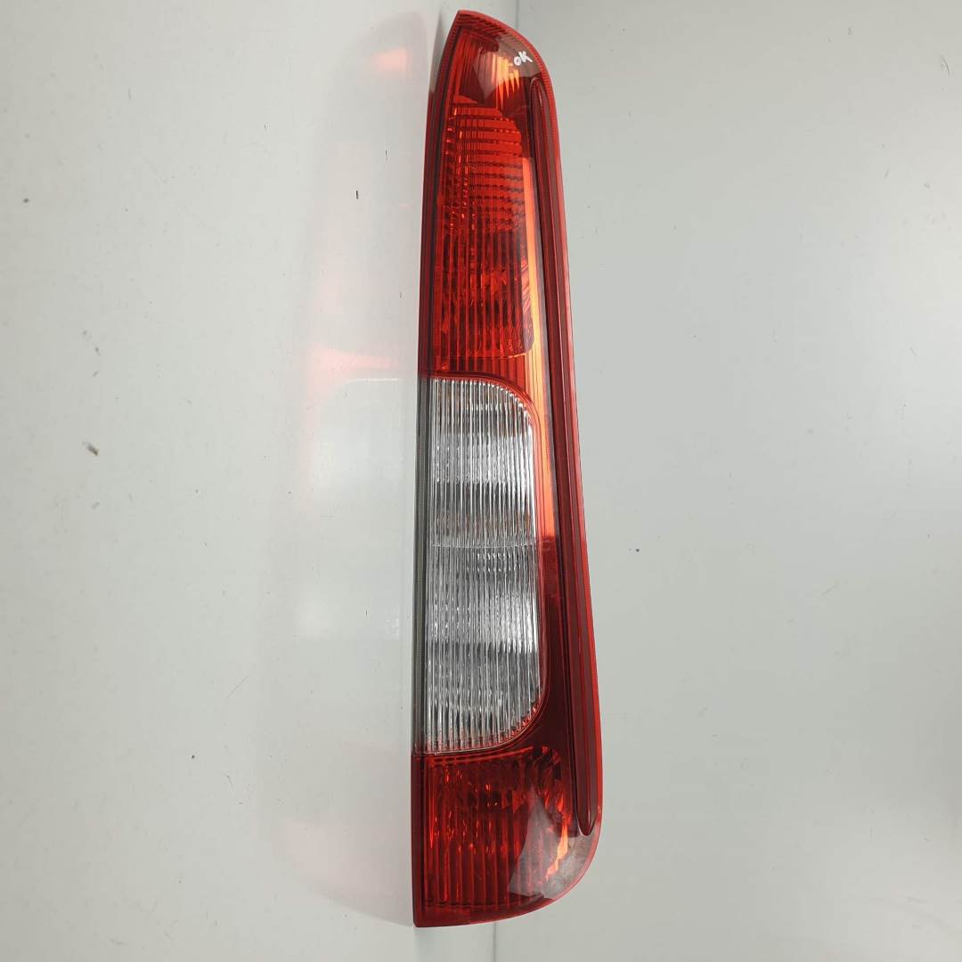 PILOTO TRASERO DERECHO - 3M5113A602AA - FORD - FOCUS C-MAX (CAP)