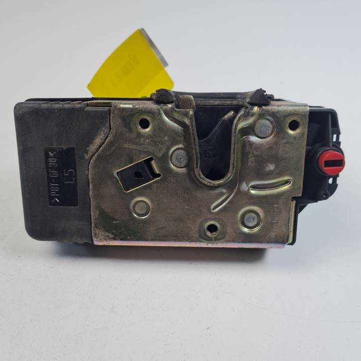 CERRADURA PUERTA TRASERA IZQUIERDA 90561157 OPEL ASTRA G BERLINA Autodesguaces Alicante